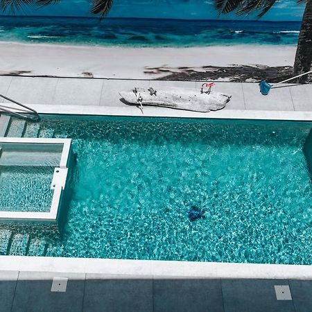 Gray Door Apartments - Adults Only Palm Beach Luaran gambar