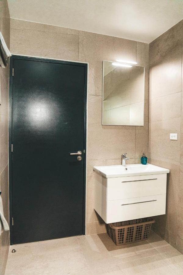 Gray Door Apartments - Adults Only Palm Beach Luaran gambar