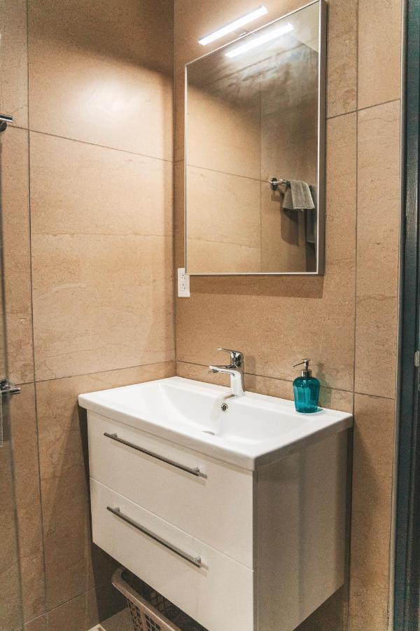 Gray Door Apartments - Adults Only Palm Beach Luaran gambar