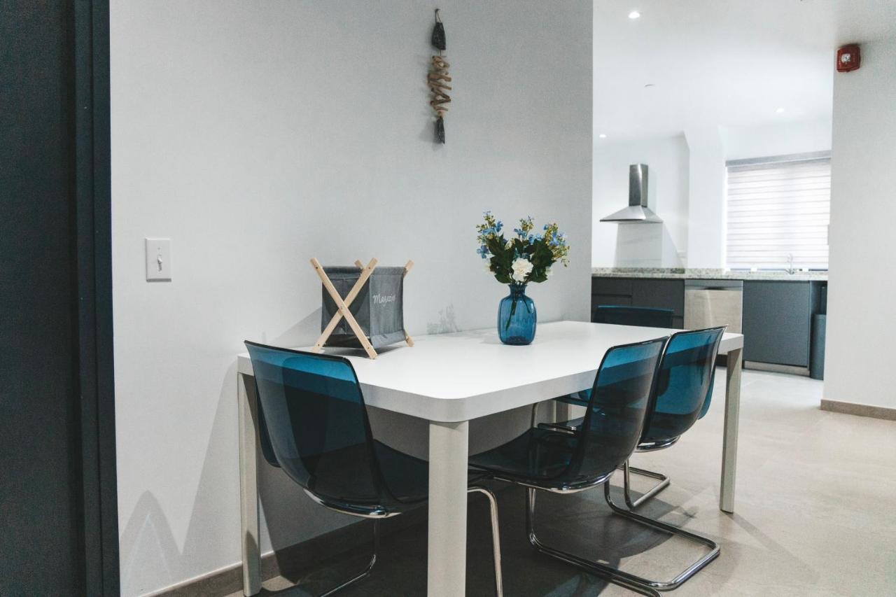 Gray Door Apartments - Adults Only Palm Beach Luaran gambar