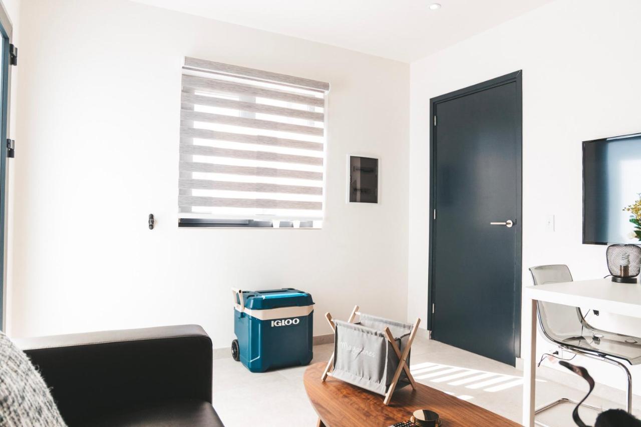 Gray Door Apartments - Adults Only Palm Beach Luaran gambar