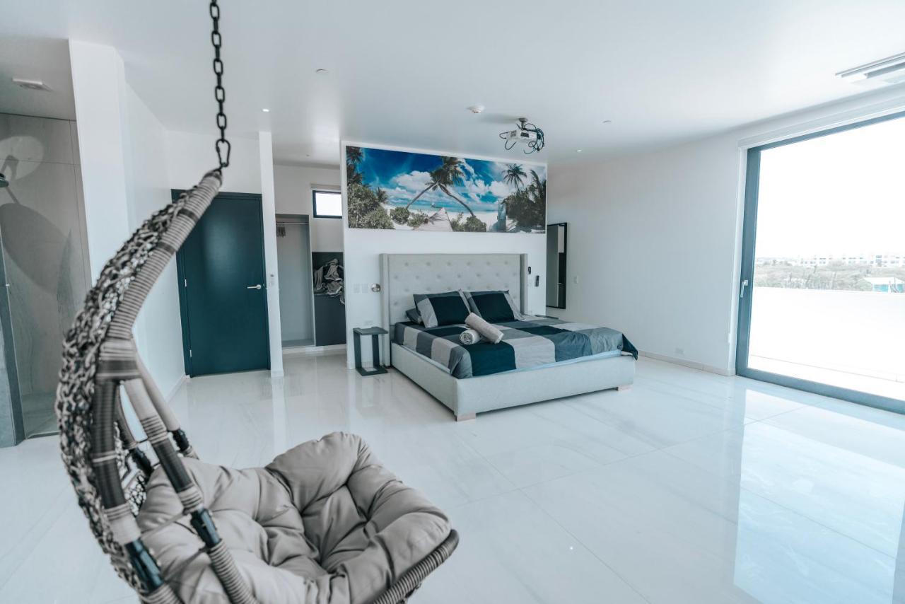 Gray Door Apartments - Adults Only Palm Beach Luaran gambar