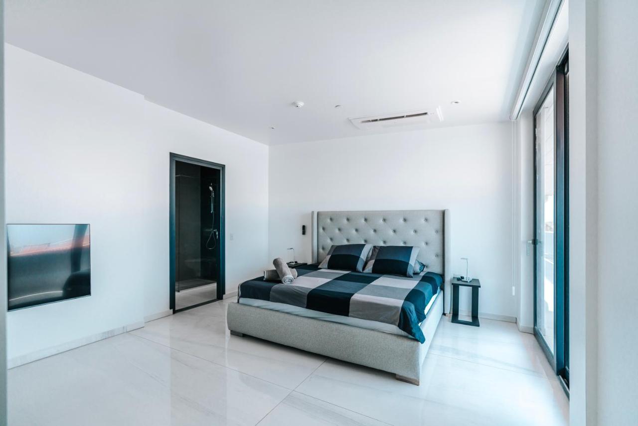 Gray Door Apartments - Adults Only Palm Beach Luaran gambar