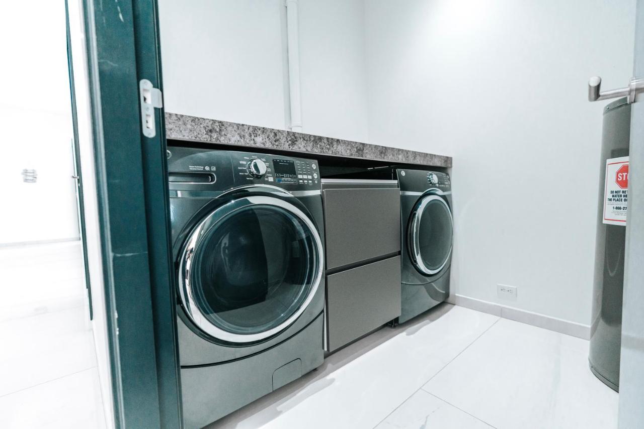 Gray Door Apartments - Adults Only Palm Beach Luaran gambar
